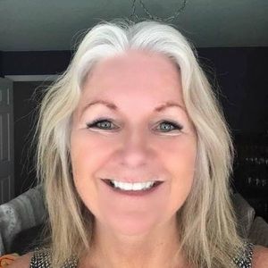 Meet your Posher, Brenda